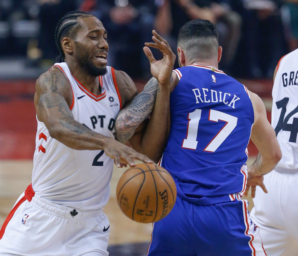 风云突变！多伦多猛龙国际比赛日豪取连胜；意甲版图或变；管理层满意；身体对抗强度拉满(多伦多猛龙主场)