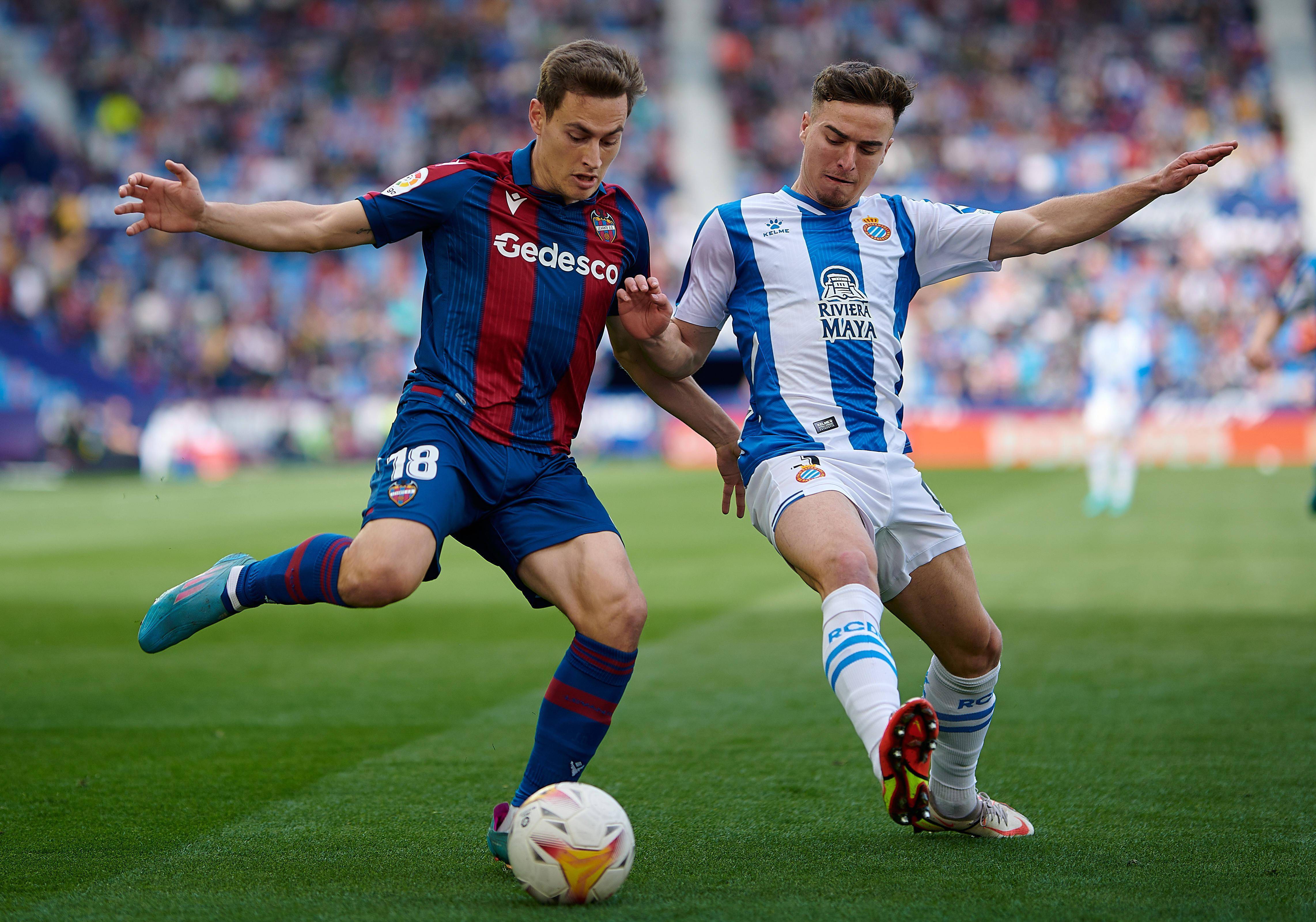 赛地聚焦——足总杯加时末段热度飙升，罗马遗憾出局，话题不断，训练强度明显提升的简单介绍