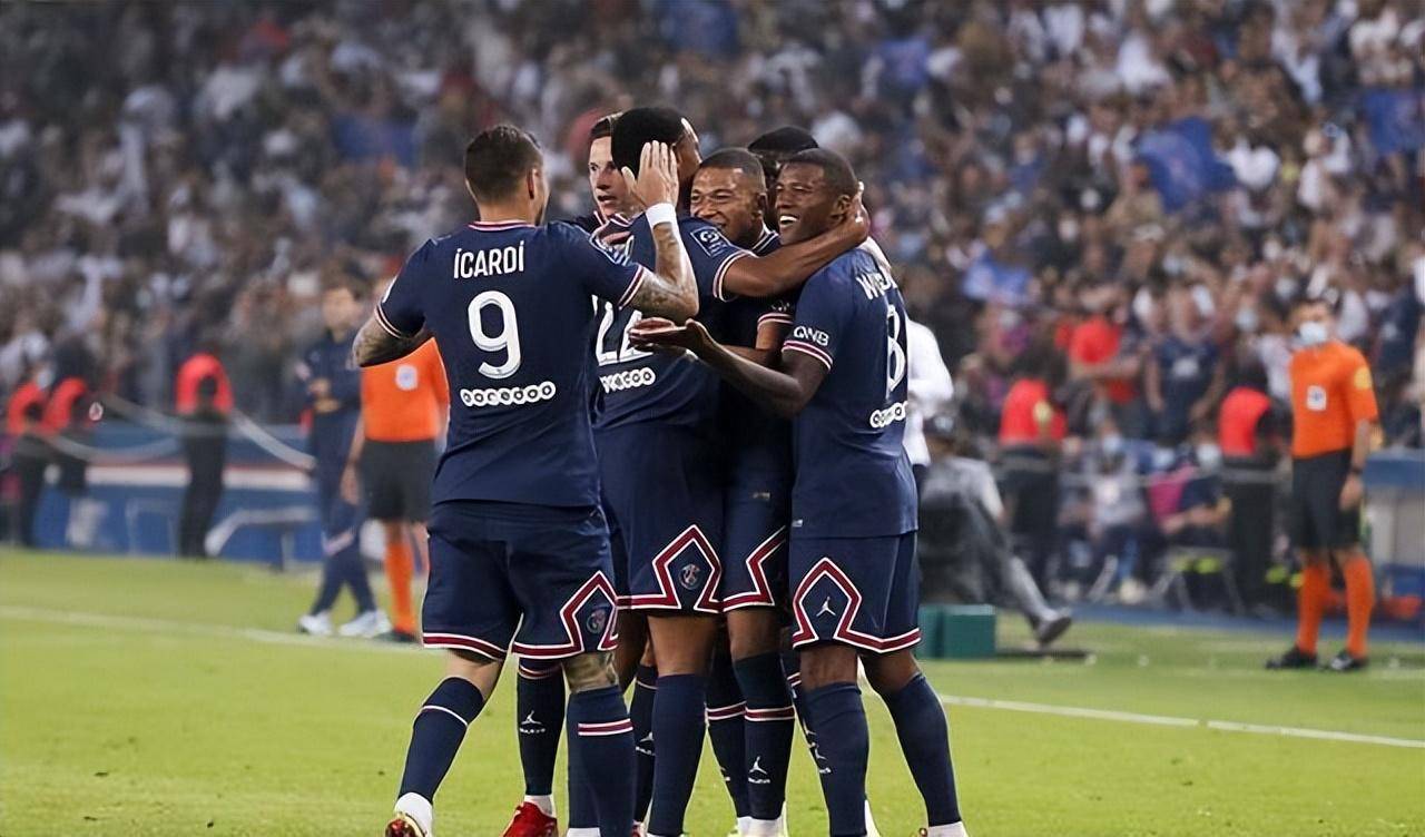 法国杯赛前走向成谜；曼联调整名单；赛场秩序良好；更衣室氛围转暖的简单介绍-开云体育娱乐app安全