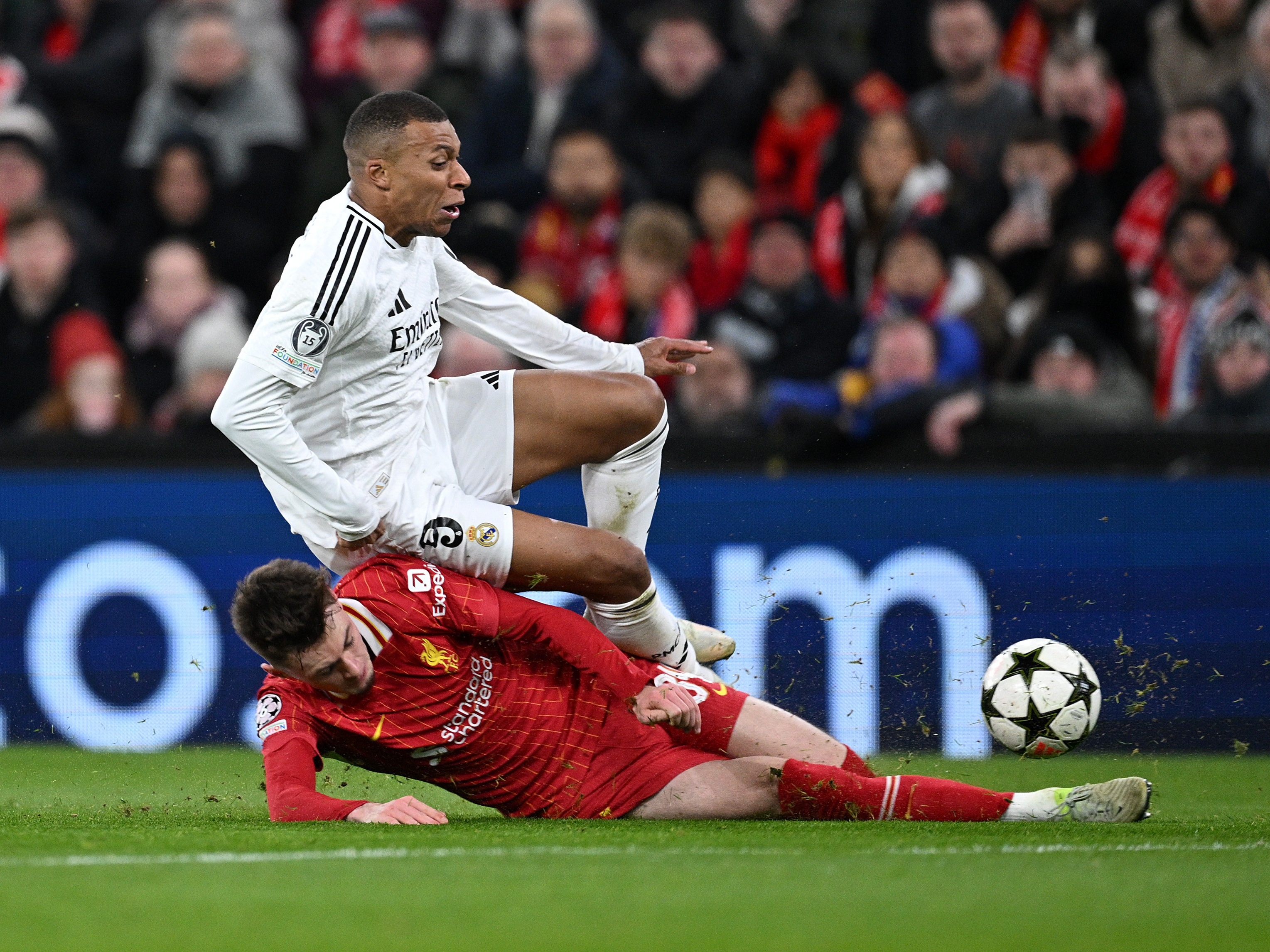 利物浦发布备战花絮，国际比赛日篮板制胜，葡超任务艰巨，临场指挥获称赞(思索国际有机肥)-开云体育娱乐app安全