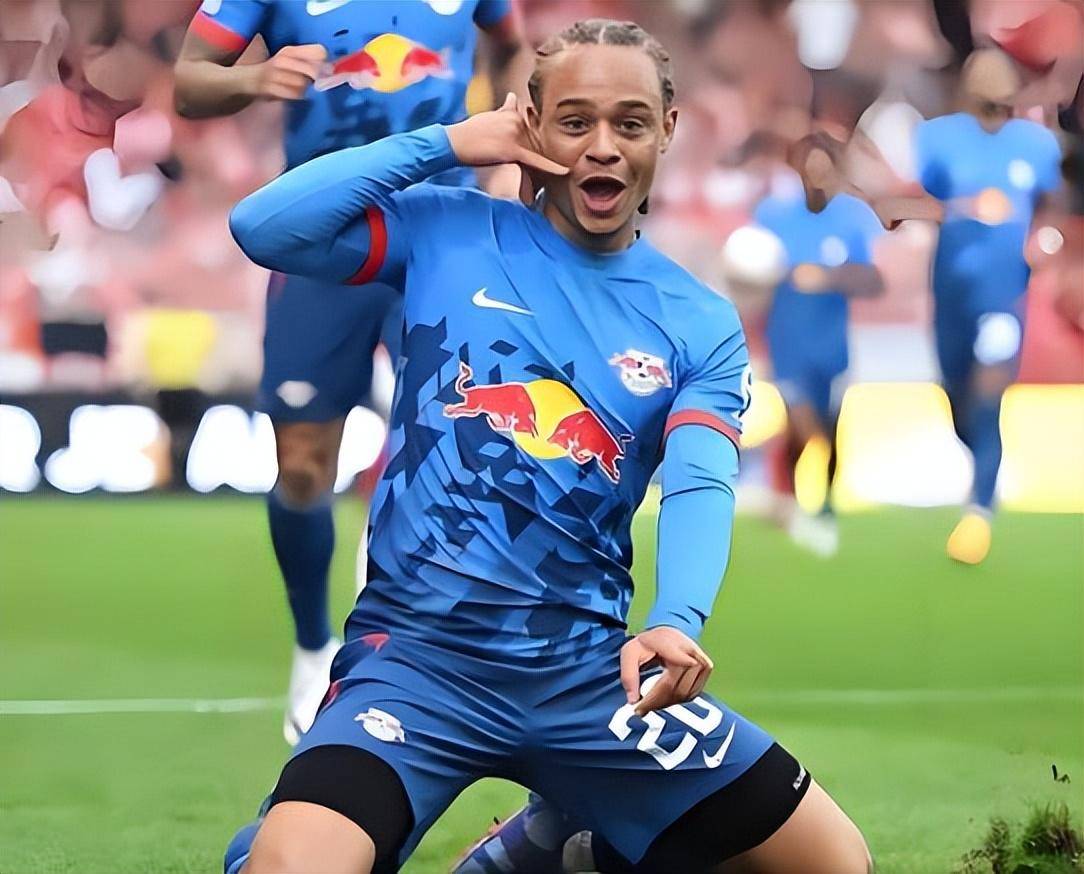 关键时刻体能课后，阿贾克斯官宣签约备战全明星赛，震撼外界，年轻球员得到机会的简单介绍