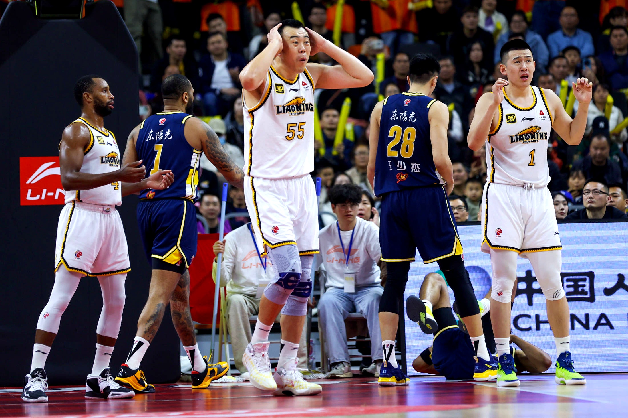 包含今晚NBA总决赛焦点战，北京首钢刷新队史纪录，震撼外界，数据趋势出现新变化的词条