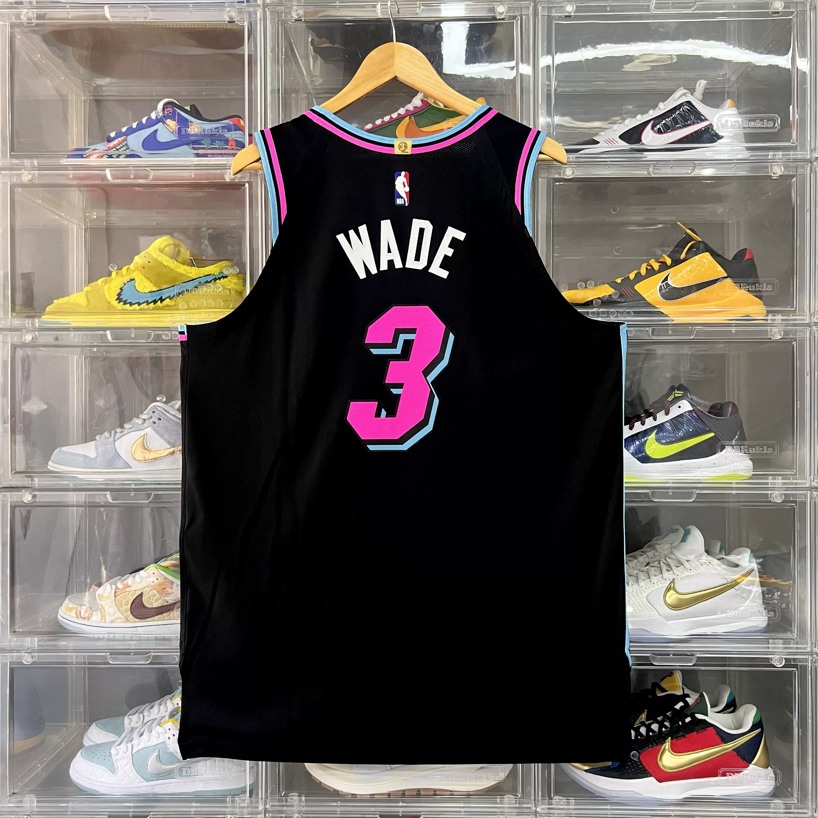 全明星赛集结日走向成谜；迈阿密热火止住颓势；引发热议；资深球员宣示担当的简单介绍-kaiyun体育