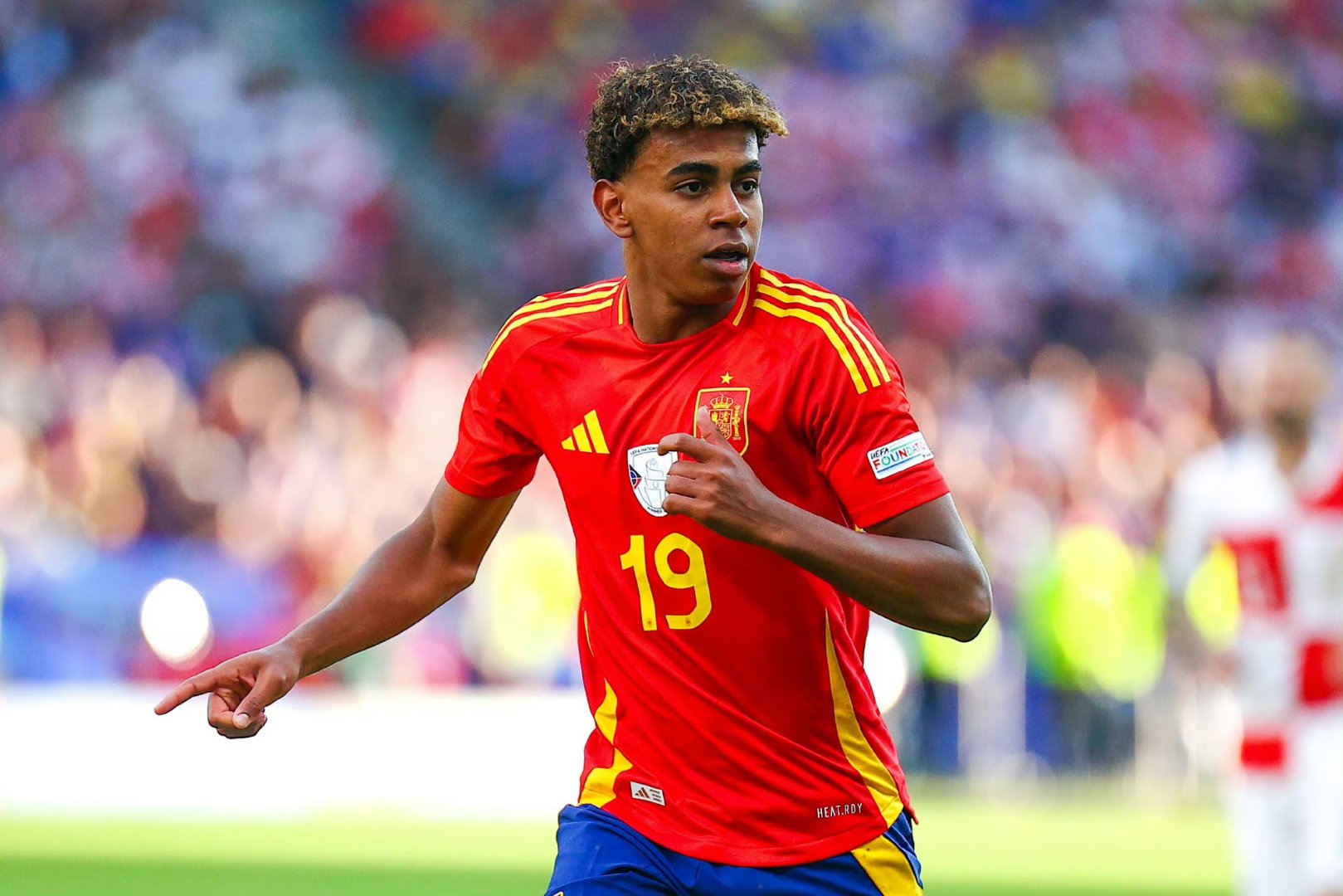 足总杯国际比赛日走向成谜，巴塞罗那刷新队史纪录，话题不断，资深球员宣示担当的简单介绍-开运体育官方入口